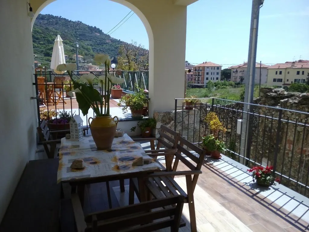 Casa Papaveri Rossi Apartment Finale Ligure