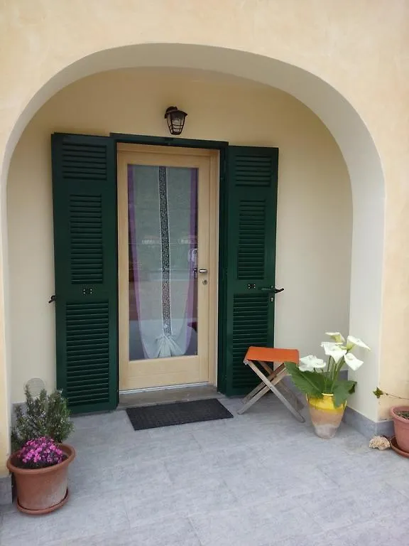 Casa Papaveri Rossi Apartment Finale Ligure