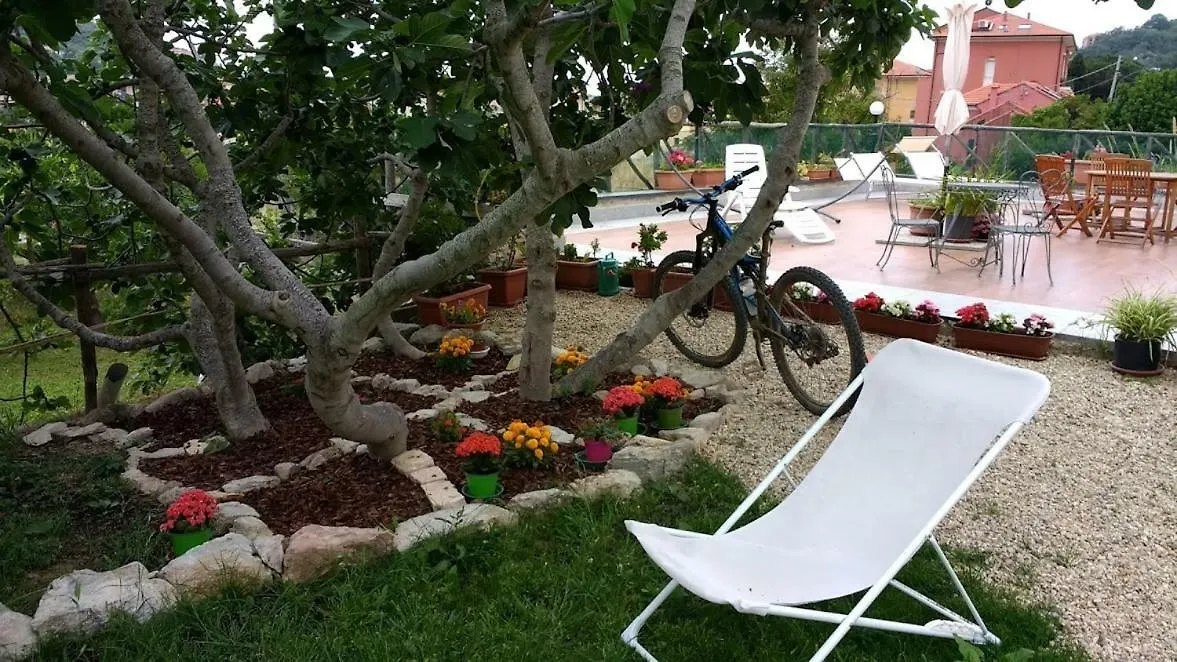 Casa Papaveri Rossi Apartment Finale Ligure